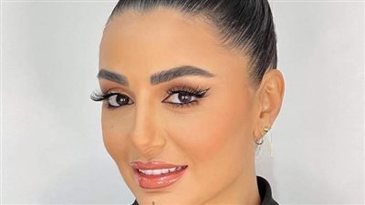 الممثلة 