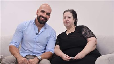وسط انهـيارها من البُكاء الفنانة 