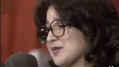من منا لايذكر  الفنانة عزيزة جلال وأغنيتها الشهيرة 