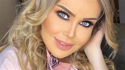 كشفت الفنانة اللبنانية رولا سعد بعض التفاصيل المتعلقة بعريسها المهندس يحيى الخضر