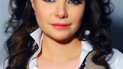 كشفت الفنانة السورية نادين تحسين بيك، تفاصيل جديدة عن حياتها الشخصية وانفصالها عن زوجها والتحديات التي واجهتها.