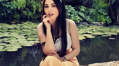 الفنانة خلود عيسى بـ ظهور جديد لها بمناسبة اقتراب عيد الميلاد