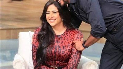 خبيرة التوقعات  ليلى عبد اللطيف اتنبأت بطلاق الفنانة ياسمين عبد العزيز وأحمد العوضي في 2024.. وأول ما ياسمين شافت كلامها ماقدرت تسكت وقالتلها كلام محدا بصدق أنو ياسمين تقوله