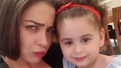 ظهور مفاجئ لـ مي عز الدين بعد غياب طويل.. لن تصدق شكلها