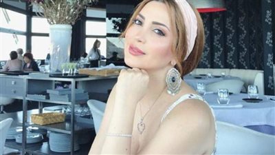 نسرين طافش بـ فستان أسود يفاجئ الجميع