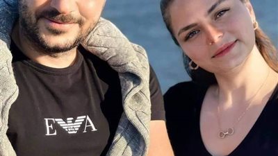 زوجة وائل شرف بطل مسلسل باب الحارة ټخطف الأنظار بجمالها