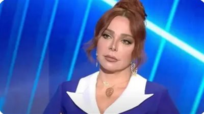 تلقت الفنانة السورية سوزان نجم الدين، ، سيلاً من الانتقادات والھجوم من قبل مواطنين سوريين 