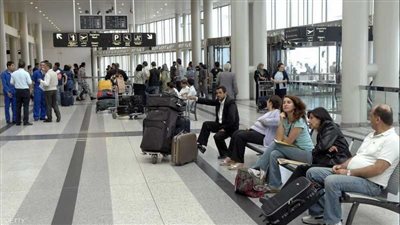 قرار مطار بيروت بمنع عبور السوريين غير المقيمين: ما الذي يعنيه !!