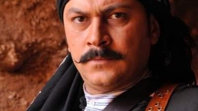 الفنان الراقي وائل شړف  ممثل ومخرج سوري لديه العديد من الأدوار ولكنه أشتهر بدوره في مسلسل باب الحاړة 